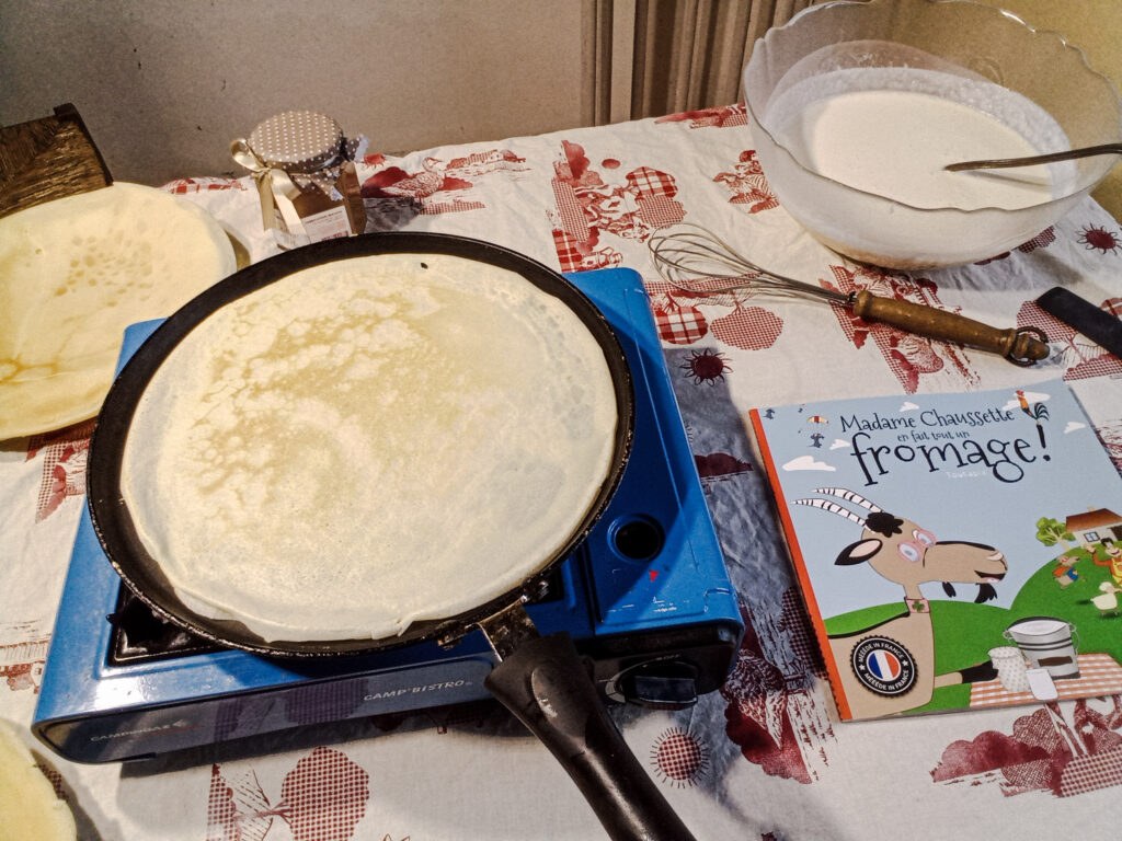 La cuisson de la pâte à crêpe fermière